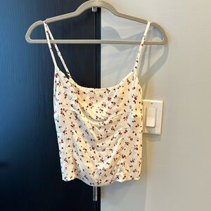 Reformation tank sz 4